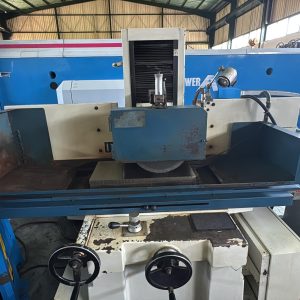 Retificadora plana manual KENT com mesa