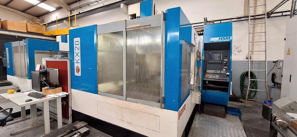 2 – Centro de maquinação CNC Huron KX20