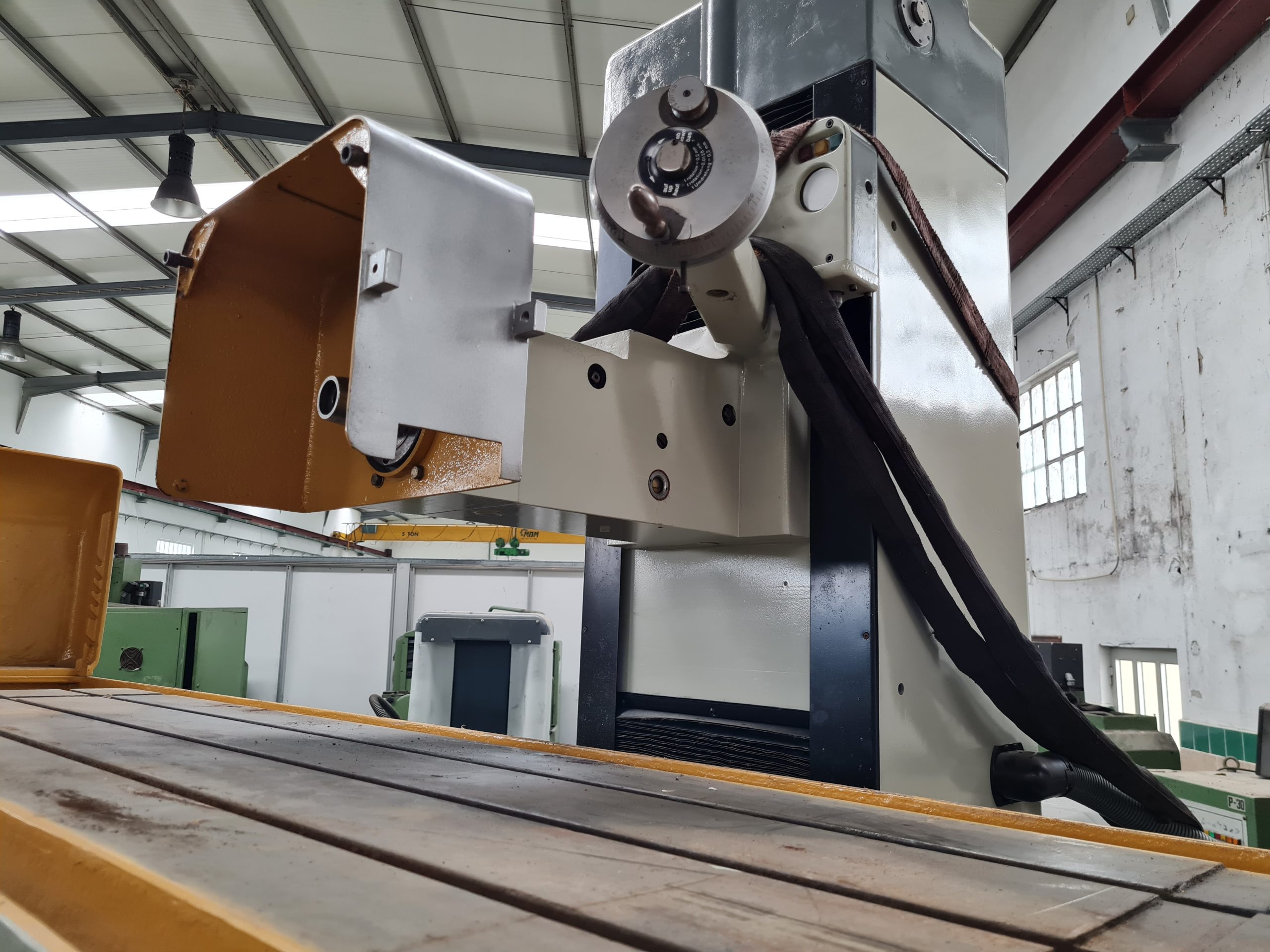 Máquina retificadora ELB SWB8015 VAII