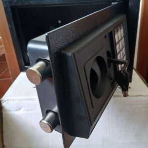 Cofre 31x20x20cm Novo
