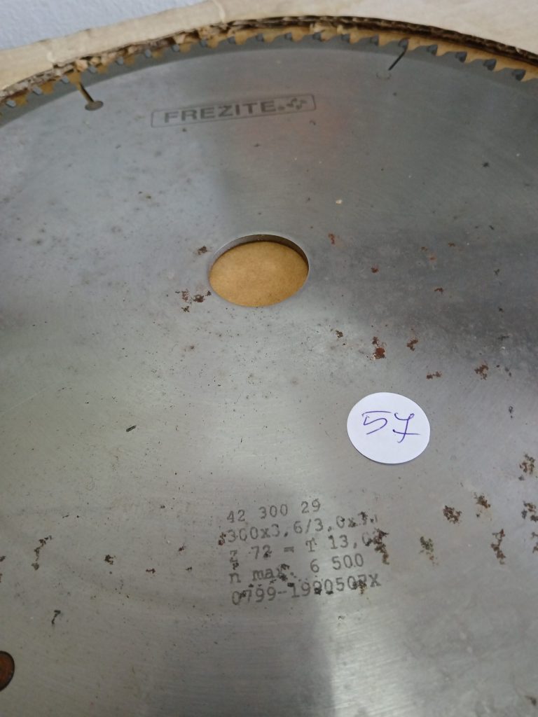 Disco de Corte Pastilhado Frezite 300 x 3,6/3,0×3