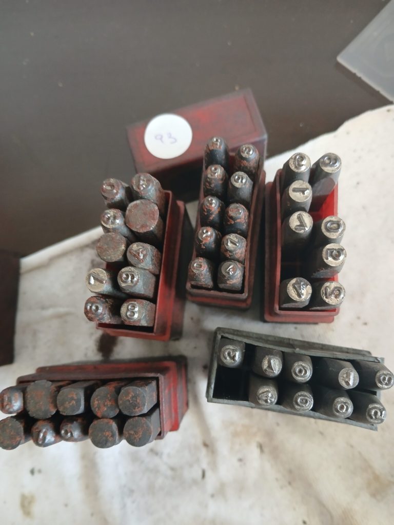 Diversos marcadores letras