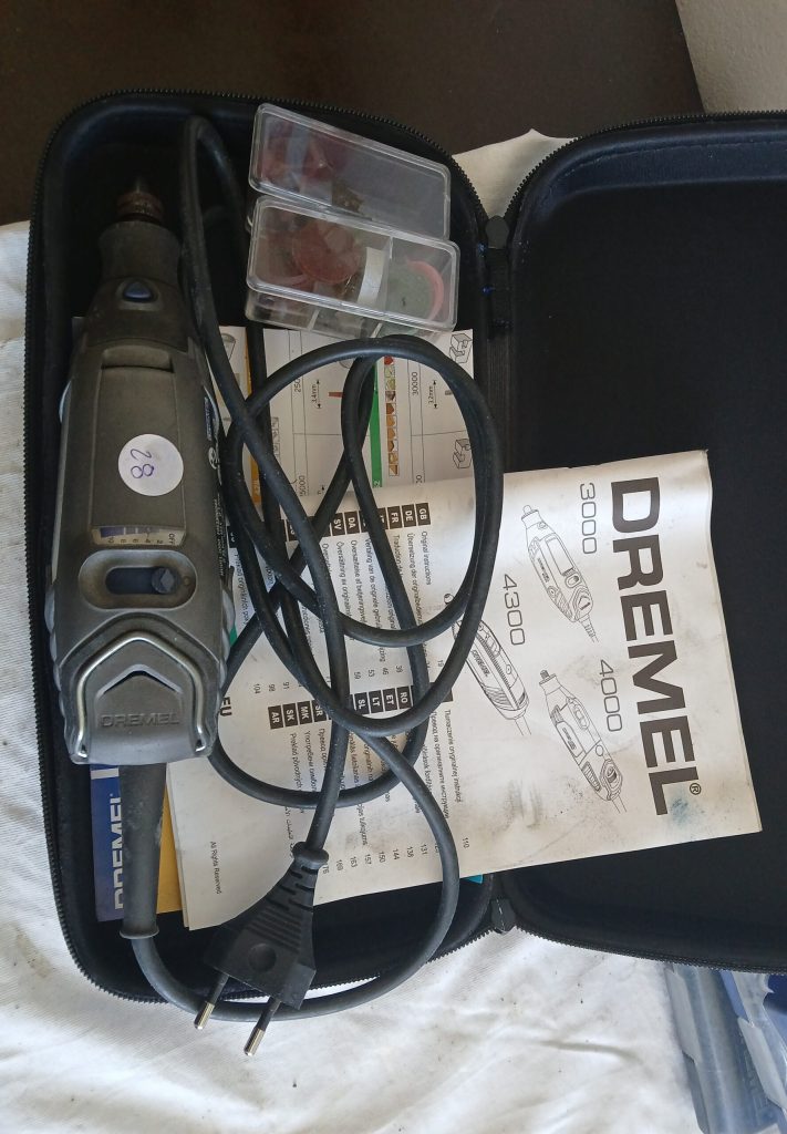 Retificadora Dremel DREMEL 3000-15 130W