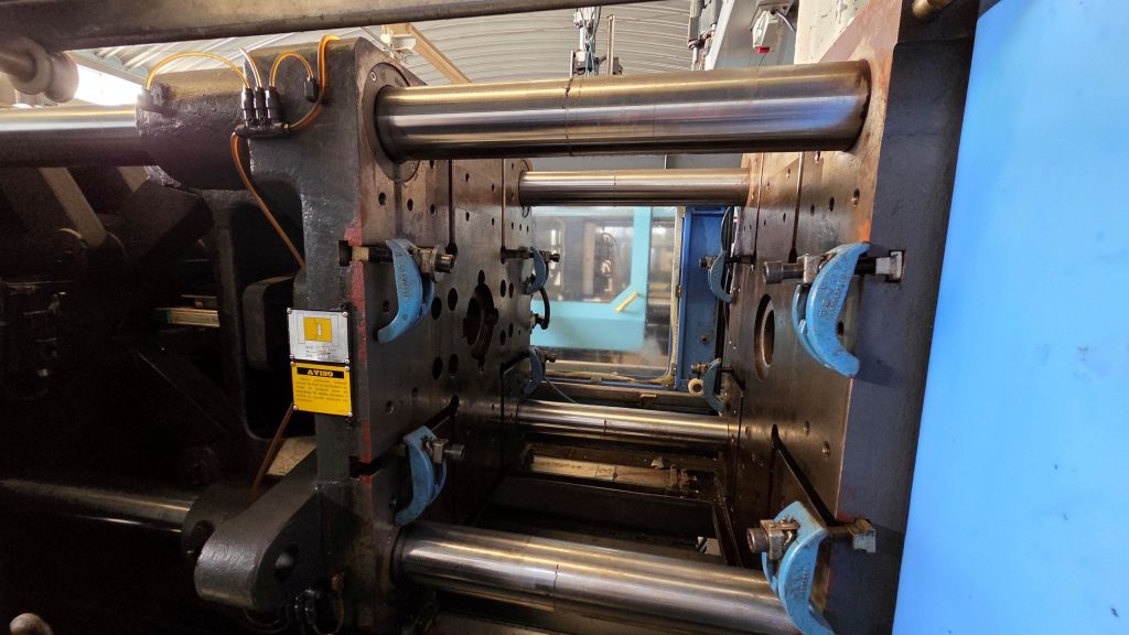 Máquina de injeção Haitian 200 TON